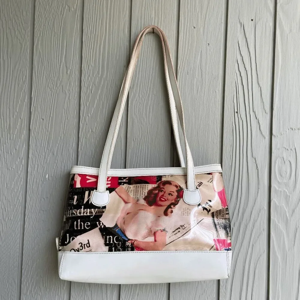 VTG Y2K Marilyn Monroe Magazine Print Vinyl Shoulder Bag – Retro Pop Art Glam